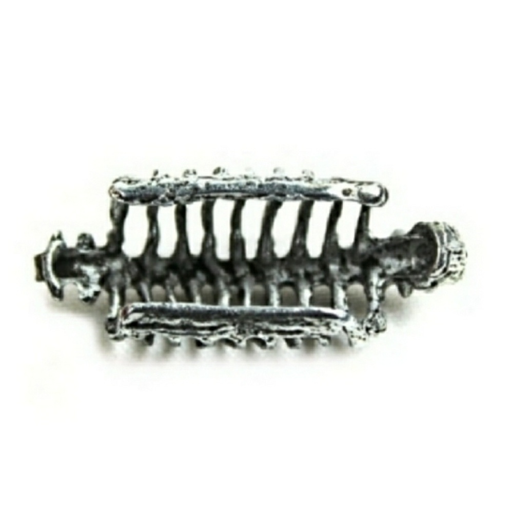 🦴 Spine Ear Cuff - Picture 3 of 5